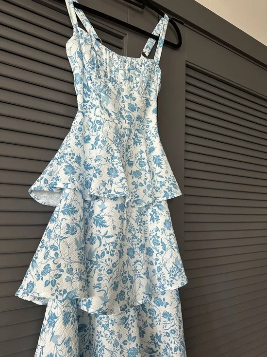 NWT Selfie Leslie Provence Bloom Tiered Midi Dress Floral Blue - Size small - Picture 6 of 9